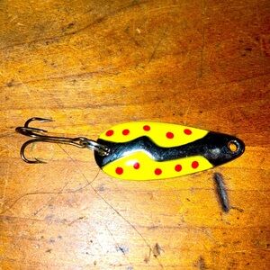 Vintage Kamlooper spoon Fishing lure /  Hooks